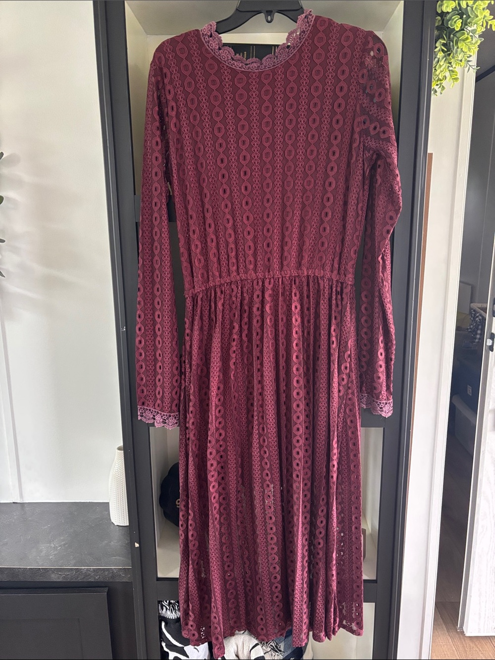 Lace Long-Sleeve Midi Dress in Burgundy